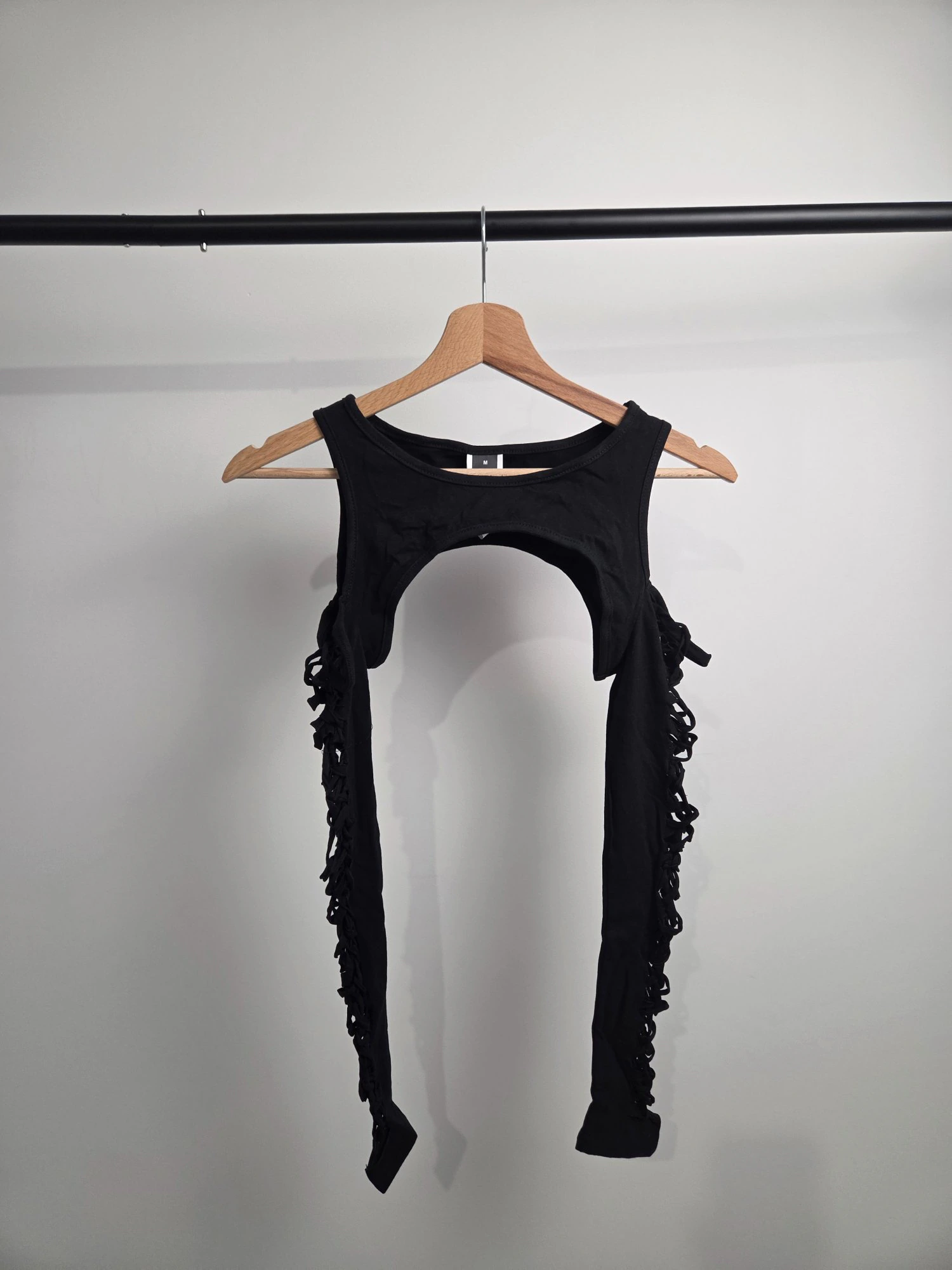 Boléro Fendu — Top court manches lacérées — Accessoire rave femme noir