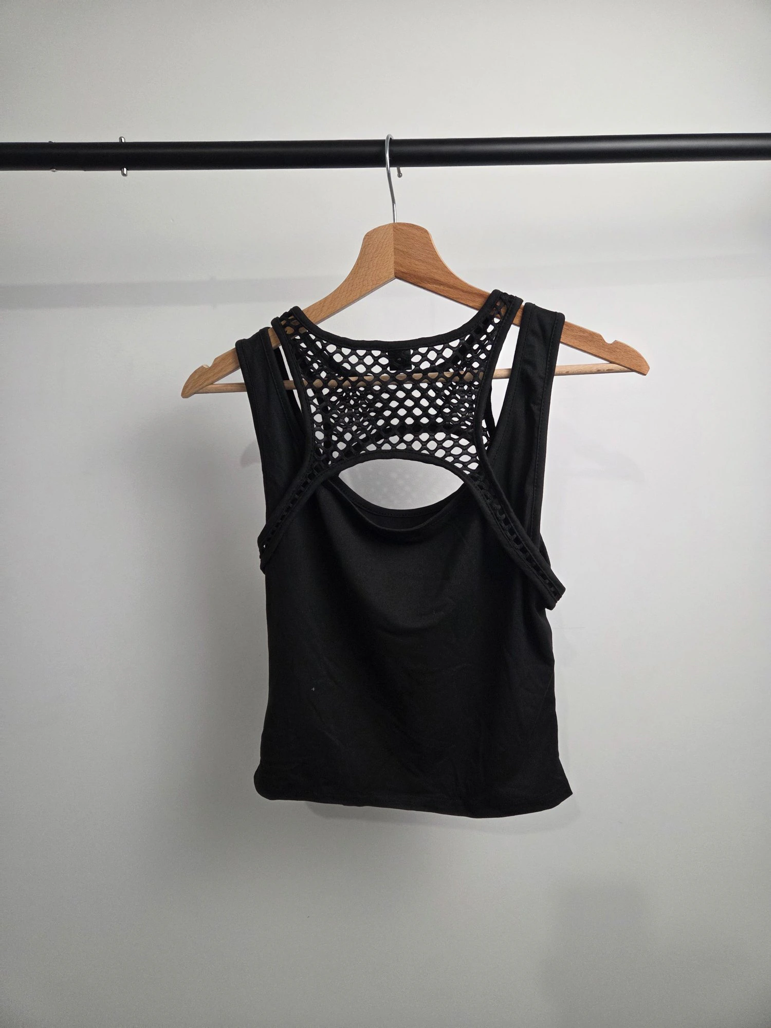 Débardeur Empiècement Résille — Découpe poitrine — T-shirt hard techno homme noir